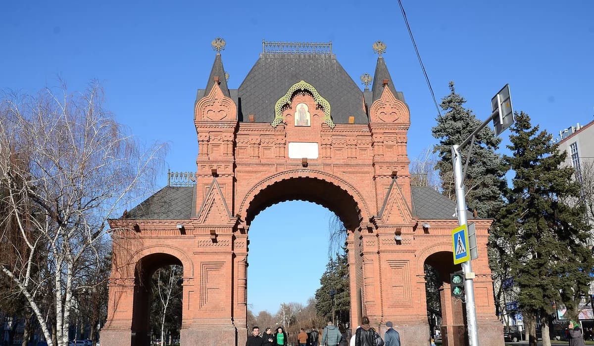 Краснодар — Александровская триумфальная арка